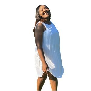 SLEEVELESS PLEATED WHITE DRESS!!!